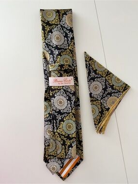 Bruno Conte Medallion Silk Tie & Pocket Square Black Gold Blue Paisley Set